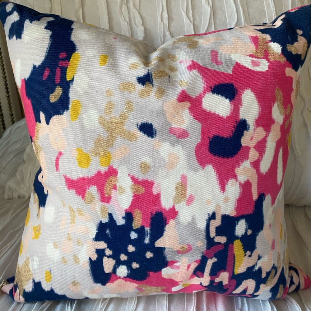 Decorative pillow